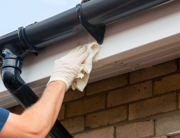 Voordelen van uw dakgoot laten schoonmaken